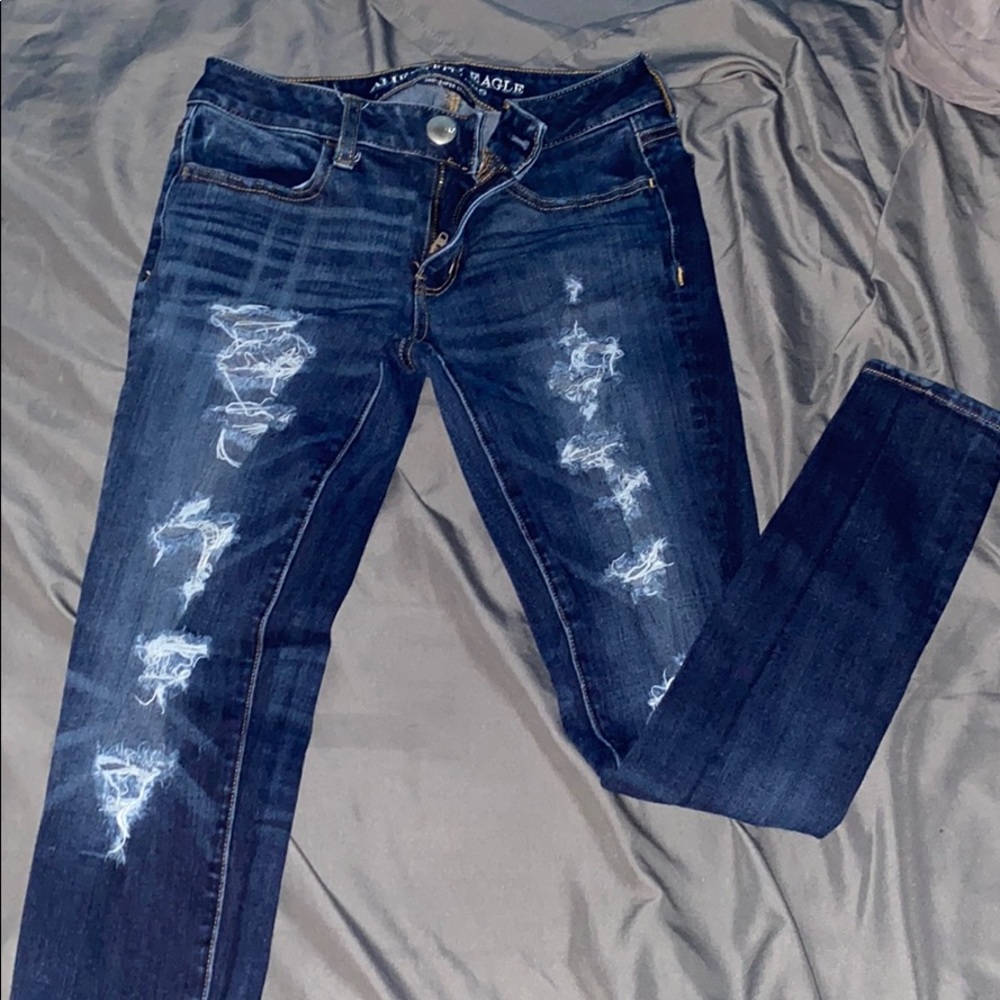 I’m selling these size 0 American Eagle Jeans